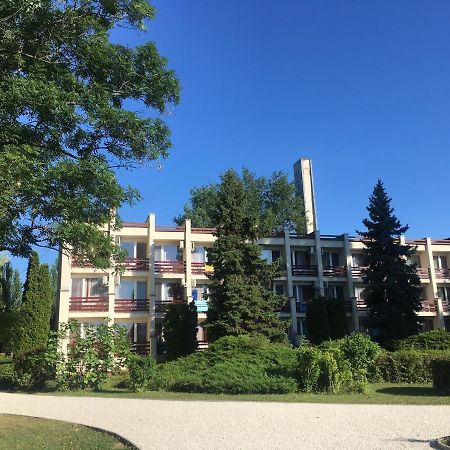Nereus Park Hotel Balatonalmádi Exterior foto